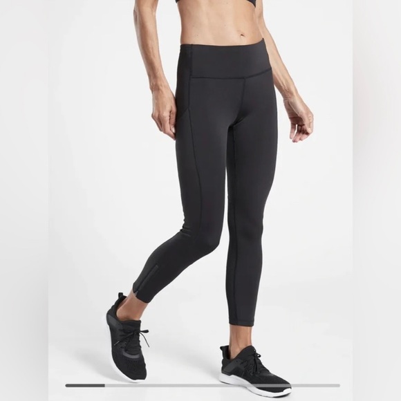 Athleta Pants - Athleta Ultimate Run 7/8 Tight Legging